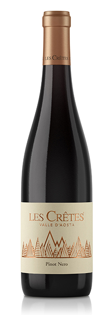I Rossi Les Crêtes: il Pinot Nero, vinificato in solo acciaio, è un vino di montagna elegante, che si contraddistingue per il colore più intenso, il frutto accentuato e la complessa struttura.